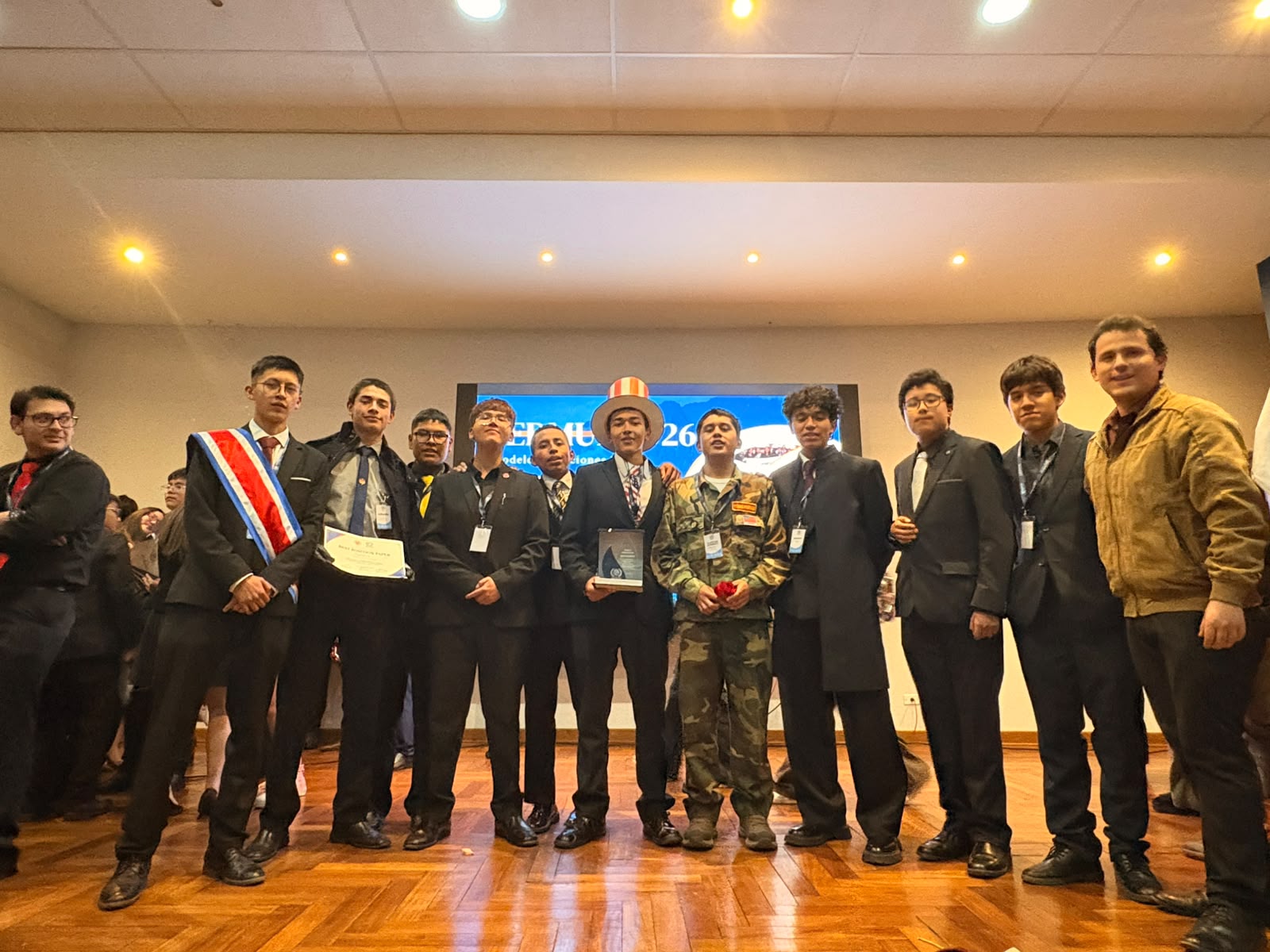 DEL CUSCO AL MUNDO: NUESTROS ESTUDIANTES ALZARON SU VOZ EN REDMUN 2026